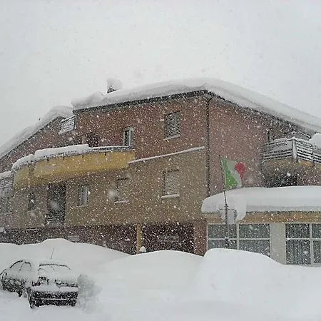 La Collinetta 3*