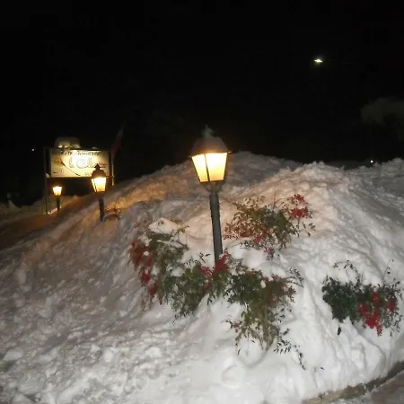 La Collinetta 3*